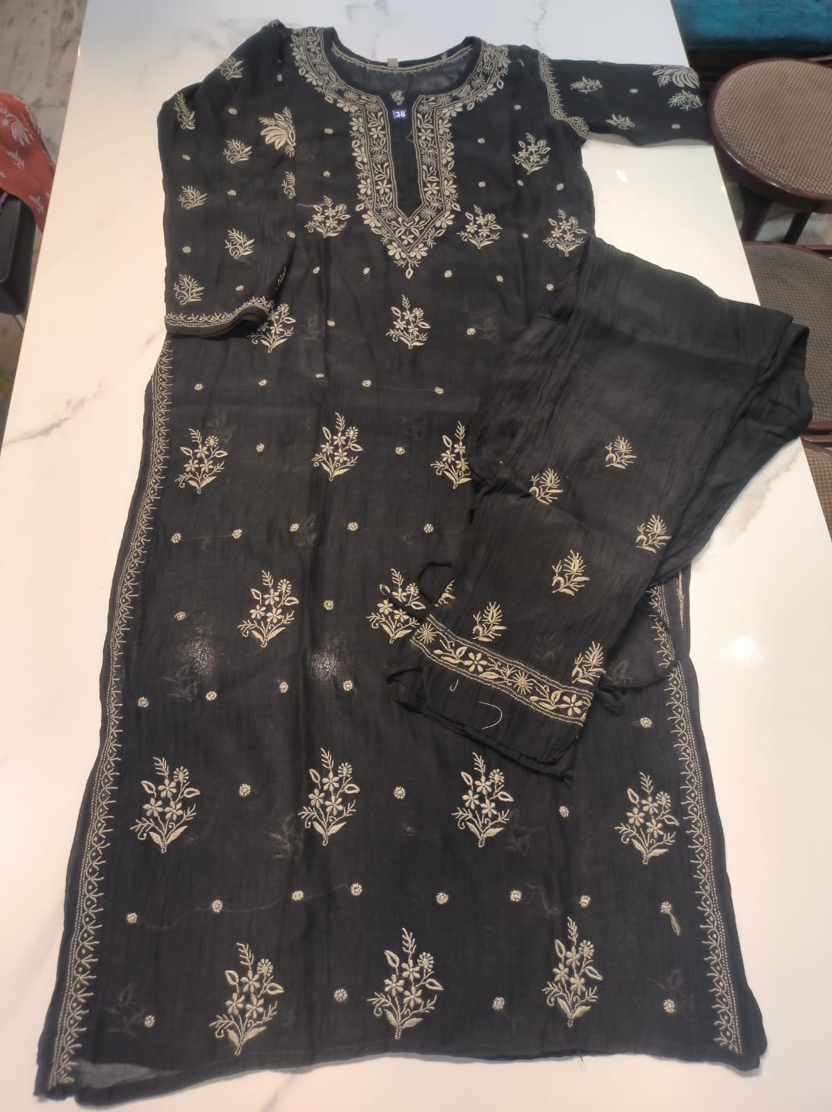 Mul Chanderi Kurti with Pants - Image 2